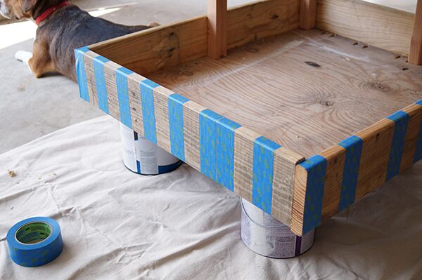 Corner pallet dog bed hotsell